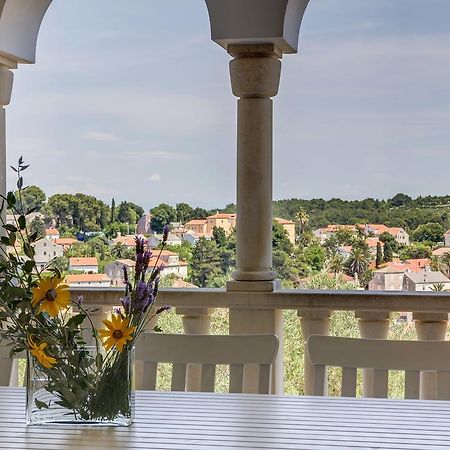 Villa Alma Велі-Лошинь Екстер'єр фото