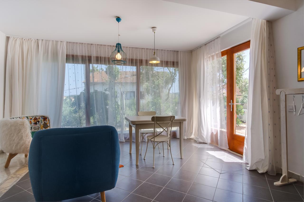 Villa Alma Велі-Лошинь Екстер'єр фото